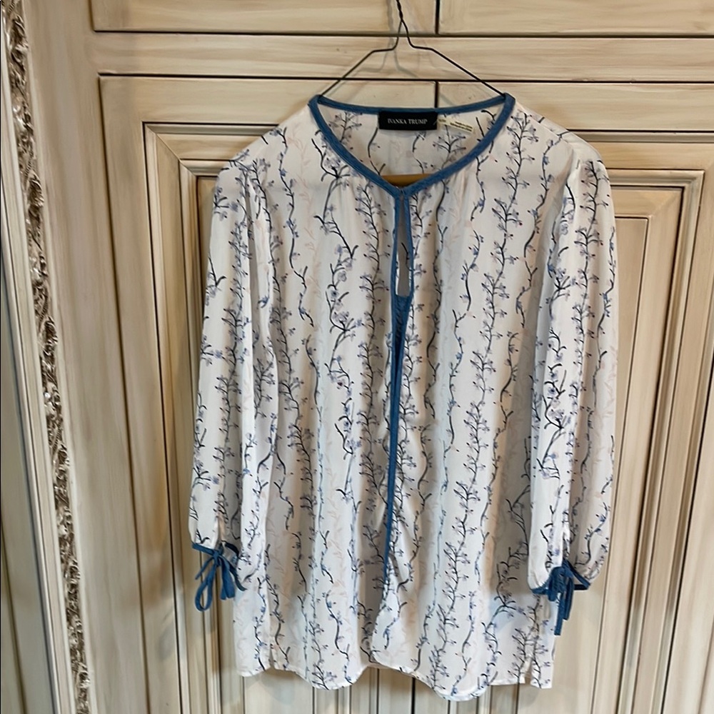 Ivanka Trump White and Blue Women's Top